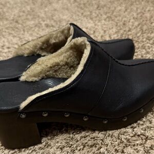 Ugg Clog 6 Rare